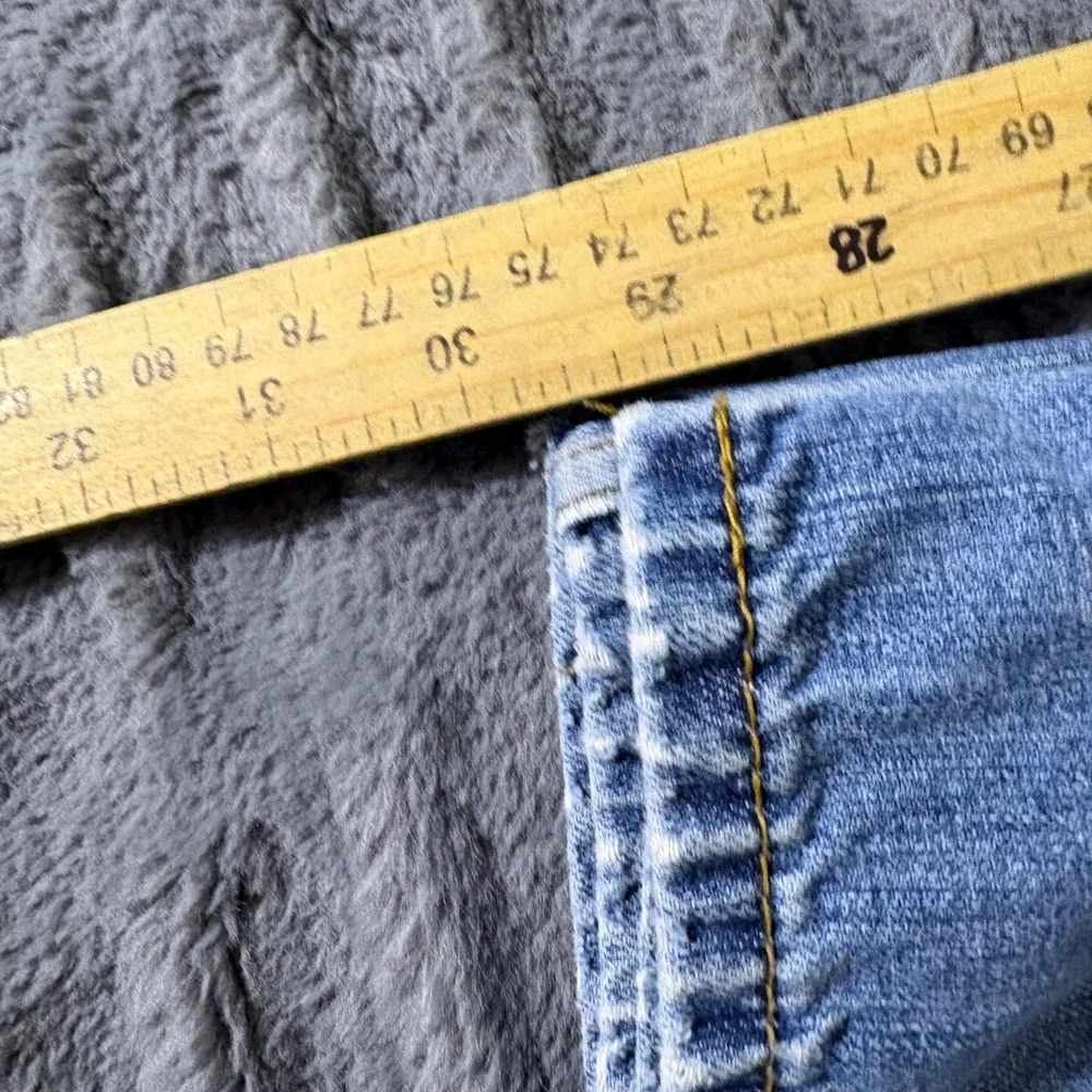 Levis 527 Mens Light Wash Blue Denim Boot Cut Jeans 38x32 (Measures 38x30)